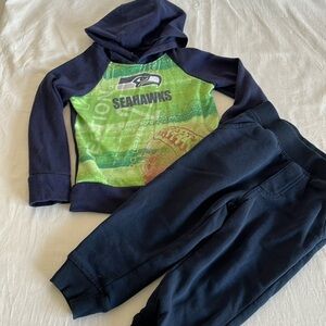 2T Seattle Seahawks football bundle